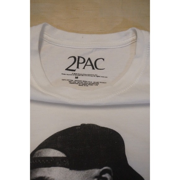 2PAC Mens White Graphic T Shirt Hip Hop Rap Tee Size M - Picture 3 of 4